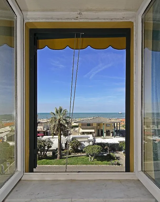 Hotel Bahia Viareggio 3*,  Italia